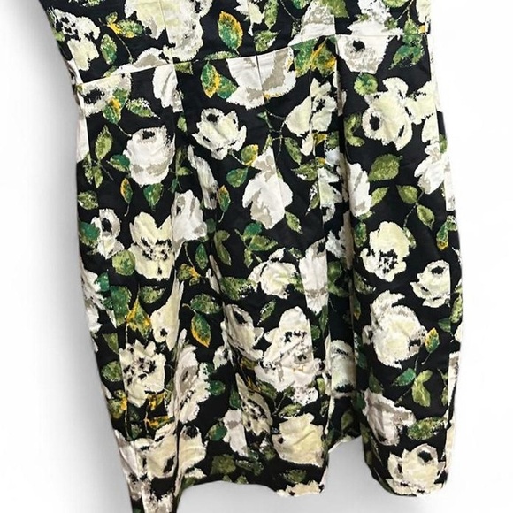 🌿Adorable Bebe Floral Dress -Size Small - Picture 8 of 9